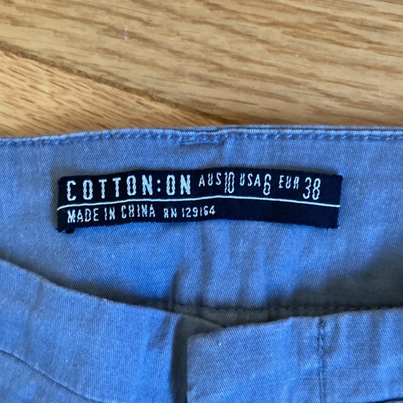 Cotton On Light Gray Shorts - Picture 6 of 8